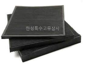 방진패드 300mm x 300mm